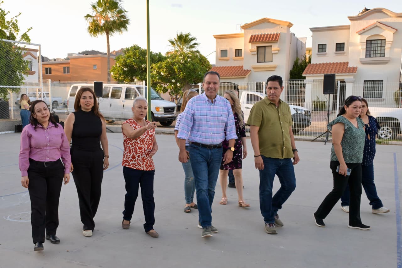 Image default