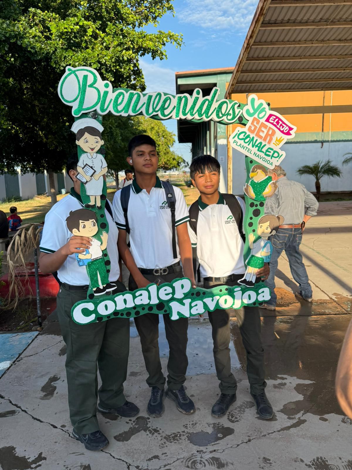 Image default
