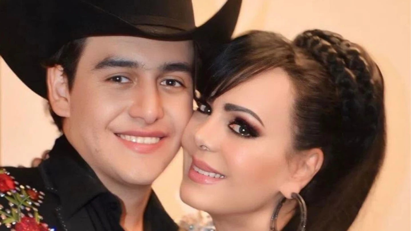 Image default