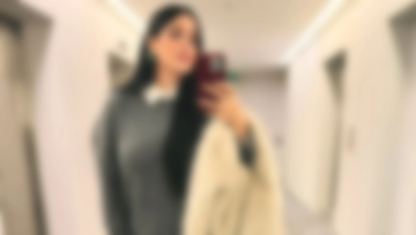 Image default
